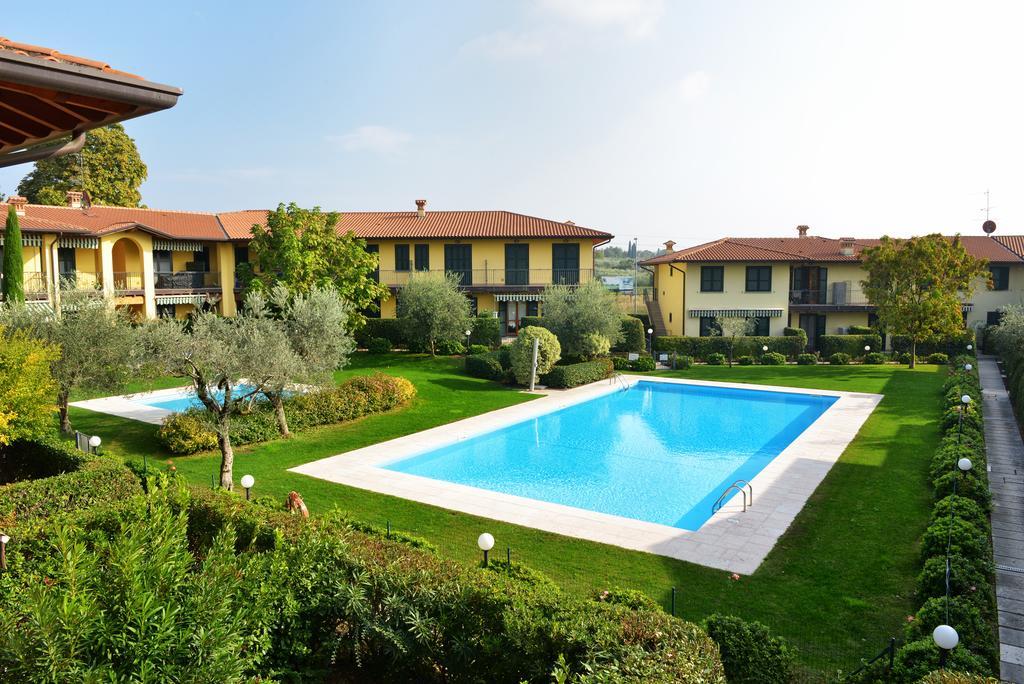 Casa Vacanze Serraglie Raffa Luaran gambar